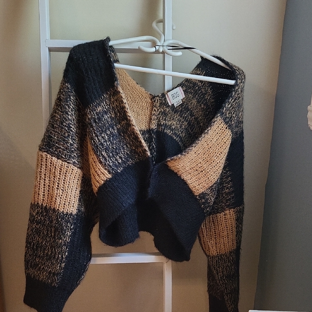 NWOT Women's Black and Tan Cardigan